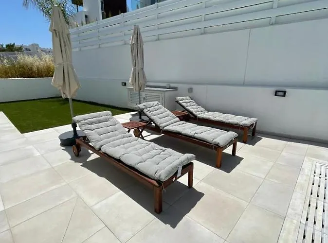 Luxury 2-floor With Private Swimming Pool *