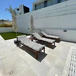 Luxury 2-floor With Private Swimming Pool *