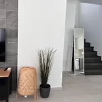 Luxury 2-floor With Private Swimming Pool * باراليمني