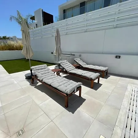 Luxury 2-floor With Private Swimming Pool *