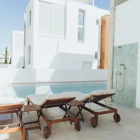 Luxury 2-floor With Private Swimming Pool فيلة *