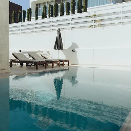 Luxury 2-floor With Private Swimming Pool *
