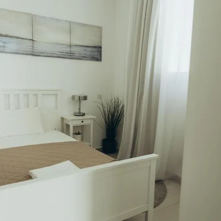 Luxury 2-floor With Private Swimming Pool *
