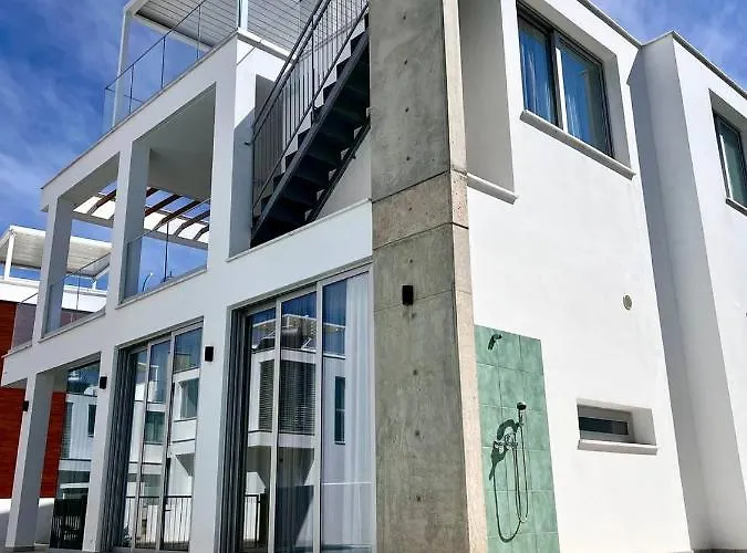 Luxury 2-floor With Private Swimming Pool Vilă